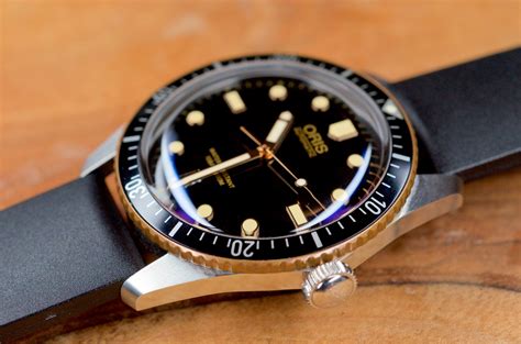 oris divers 65 bronze bezel.